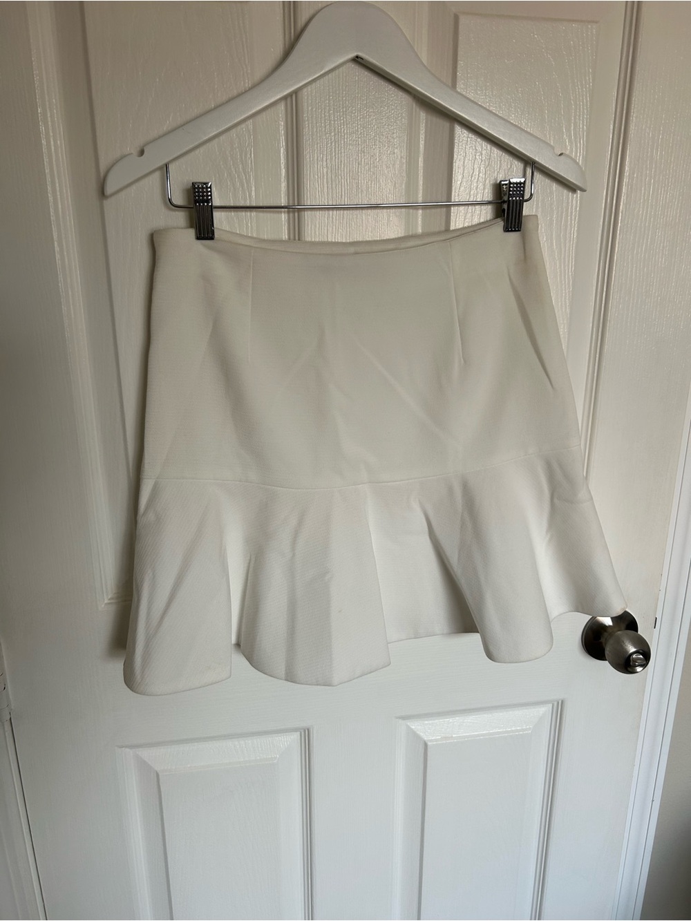 Aryn K White Flared Skater Skirt - Picture 2 of 5